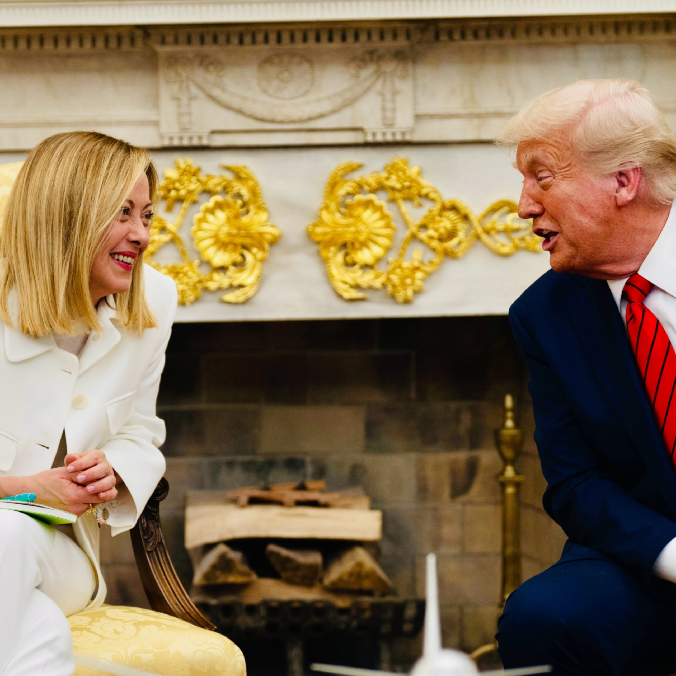 “Di Trump non ci fidiamo”: il retroscena da Bruxelles sull’attacco a Meloni che scuote l’Europa